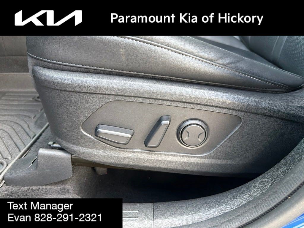Used 2023 Kia Sorento S w/ Panoramic Sunroof Package FWD image 19