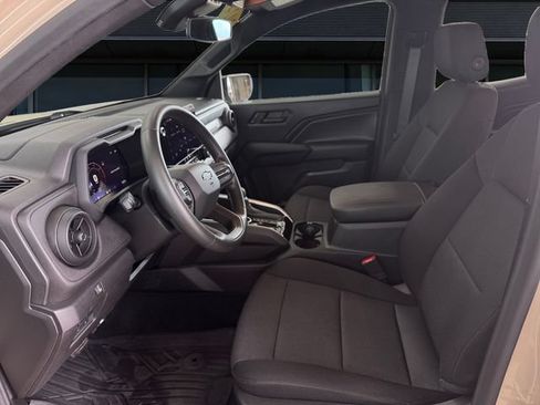 Used 2024 Chevrolet Colorado Trail Boss w/ Safety Package AWD/4WD image 9