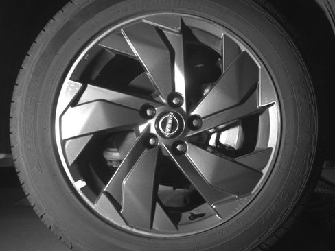 Used 2025 Nissan Rogue SV FWD image 13