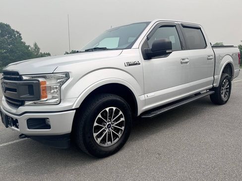 Used 2018 Ford F150 XLT w/ Equipment Group 302A Luxury AWD/4WD image 3