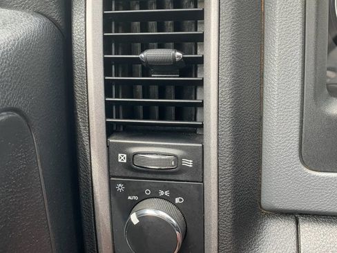 Used 2020 RAM 1500 Tradesman w/ Chrome Plus Package RWD image 24
