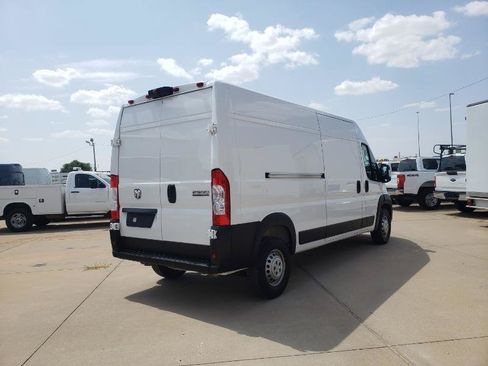 Used 2025 RAM ProMaster 2500 w/ Convenience Group FWD image 7