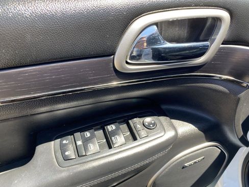 Used 2018 Jeep Grand Cherokee High Altitude AWD/4WD image 13