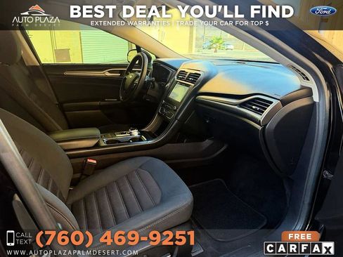 Used 2017 Ford Fusion SE w/ Fusion SE Technology Package FWD image 29