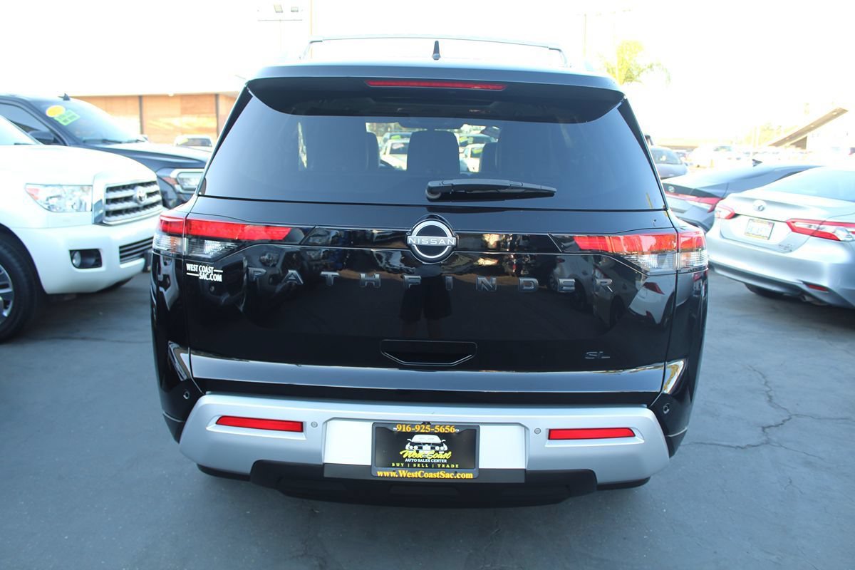 Used 2022 Nissan Pathfinder SL w/ SL Premium Package FWD image 6