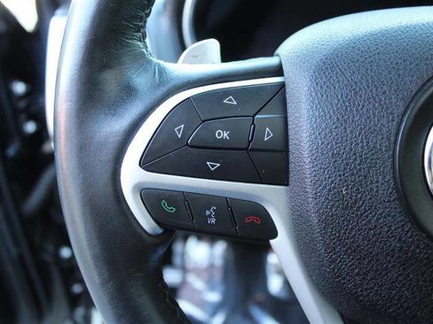 Used 2016 Jeep Grand Cherokee High Altitude AWD/4WD image 16