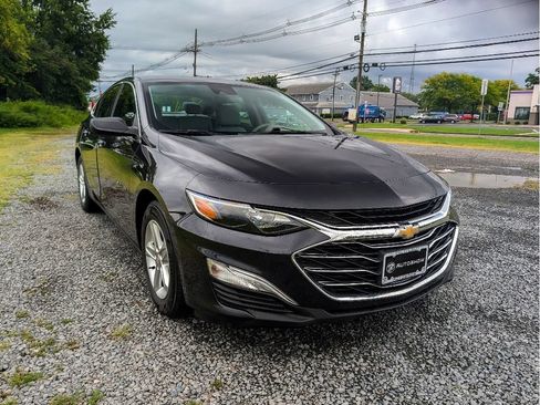 Used 2023 Chevrolet Malibu LS FWD image 3