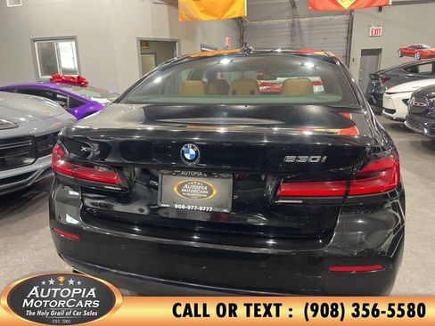 Used 2021 BMW 530i xDrive w/ Convenience Package image 5