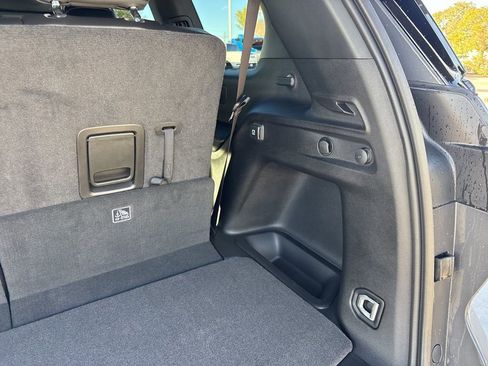 New 2025 Jeep Grand Cherokee L Altitude RWD image 48