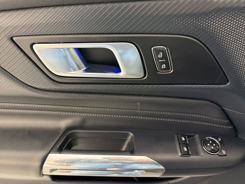 Used 2024 Ford Mustang Premium image 18