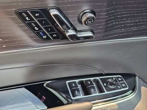 New 2026 Cadillac Lyriq V AWD/4WD image 22