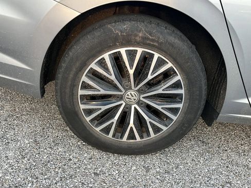 Used 2020 Volkswagen Jetta SE w/ SE Cold Weather Package FWD image 15