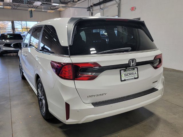 New 2027 Honda Odyssey Touring image 7