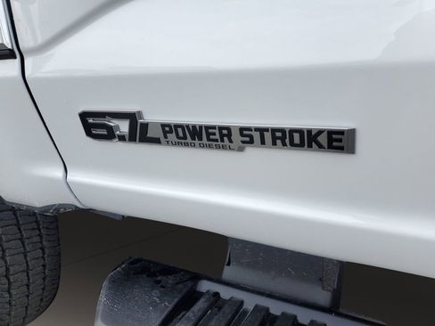 New 2025 Ford F350 XL w/ XL Chrome Package image 15