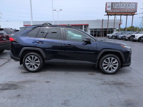 Certified 2022 Toyota RAV4 XLE Premium AWD/4WD image 6