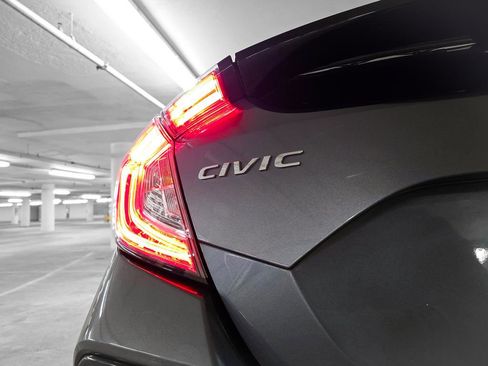 Certified 2018 Honda Civic Sport Touring image 10