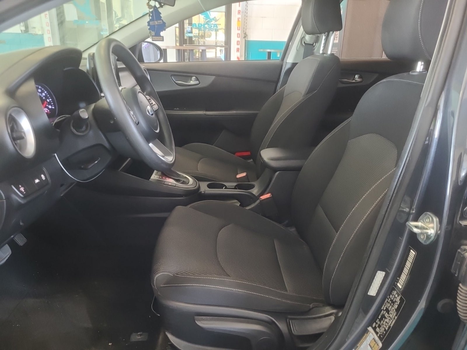 Used 2020 Kia Forte LXS FWD image 7