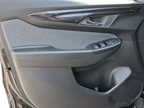 Used 2025 Chevrolet TrailBlazer LT w/ LT Cold Weather Package image 12