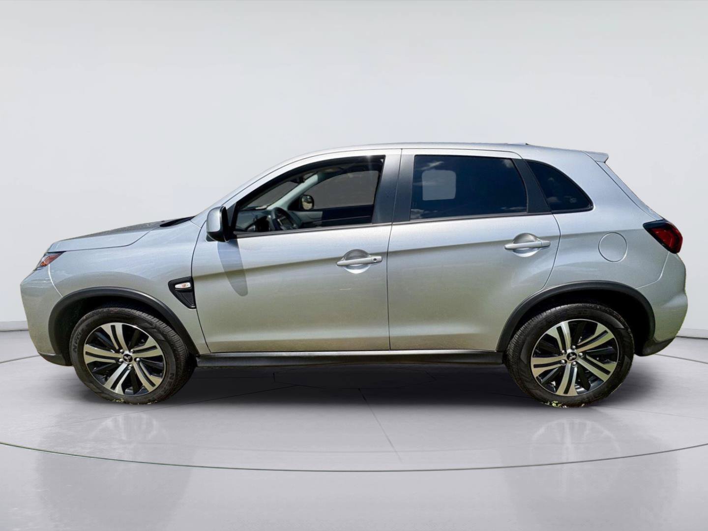 Used 2026 Mitsubishi Outlander Sport AWD image 4