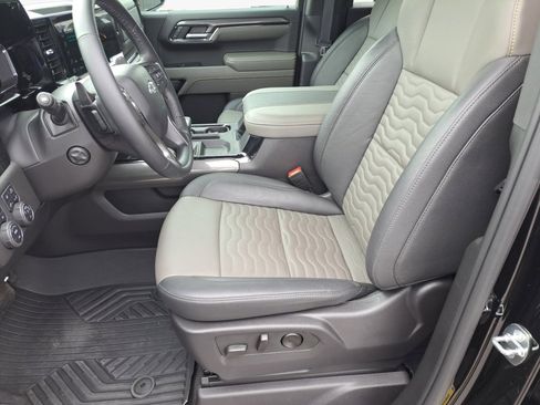 Certified 2024 Chevrolet Silverado 1500 ZR2 w/ ZR2 Bison Edition image 9