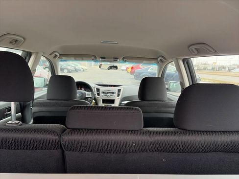 Used 2012 Subaru Outback 2.5i w/ Alloy Wheel Pkg image 13