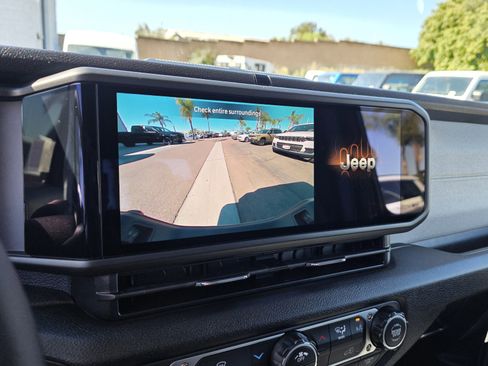 New 2026 Jeep Gladiator Sport image 16