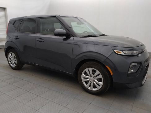 Used 2020 Kia Soul LX FWD image 11