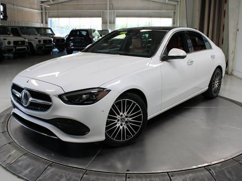 Used 2024 Mercedes-Benz C 300 4MATIC Sedan image 4
