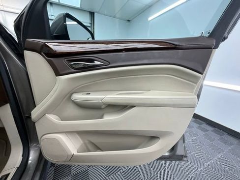 Used 2011 Cadillac SRX Premium FWD image 5