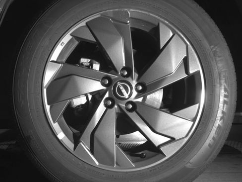 Used 2025 Nissan Rogue SV image 12