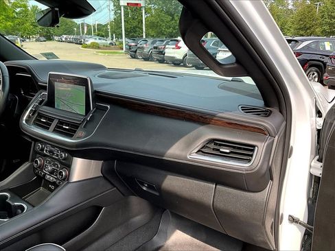 Used 2023 Chevrolet Tahoe Premier w/ Premium Package 2 AWD/4WD image 13