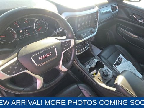 Used 2022 GMC Acadia SLT w/ Elevation Edition image 12