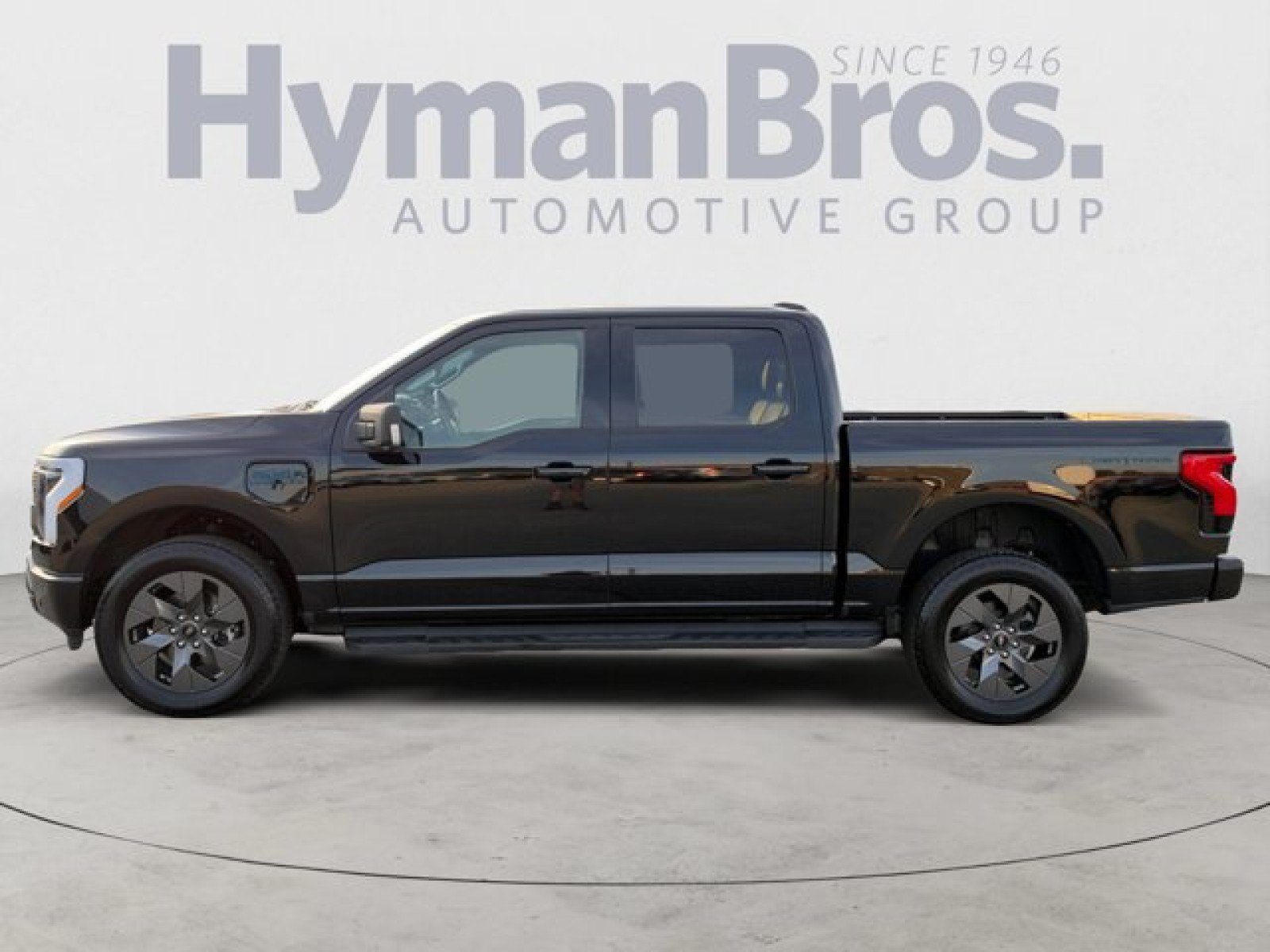Used 2025 Ford F150 Lightning Flash AWD/4WD image 6