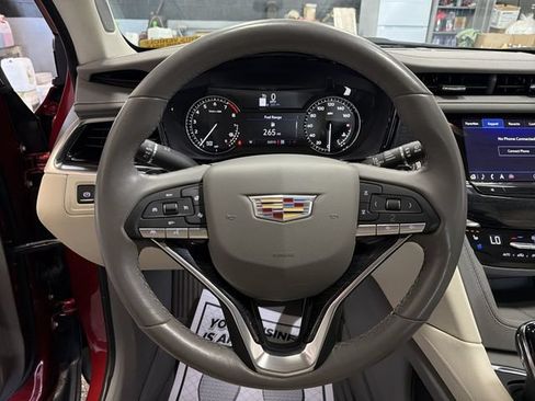 Used 2023 Cadillac XT6 Premium Luxury w/ LPO, Floor Liner Package AWD/4WD image 14