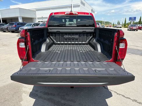 New 2026 GMC Canyon AT4 AWD/4WD image 24