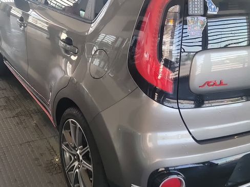 Used 2017 Kia Soul ! w/ Tech Package image 4