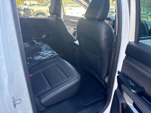 Used 2024 Ford Ranger Lariat w/ FX4 Off-Road Package image 41