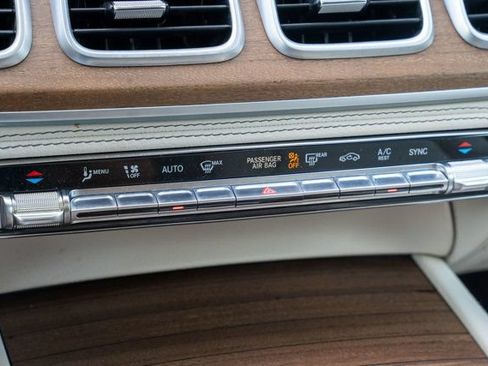 Used 2020 Mercedes-Benz GLS 450 4MATIC image 30