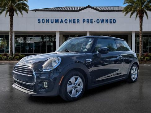 Used 2021 MINI Cooper 2-Door Hardtop FWD image 3