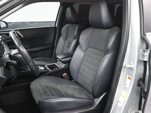 Used 2022 Mitsubishi Outlander SE AWD/4WD image 9