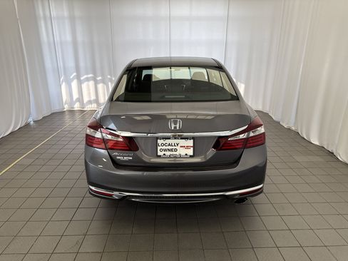 Used 2017 Honda Accord LX image 5