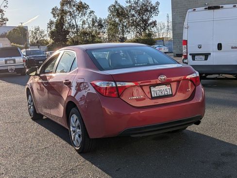 Used 2015 Toyota Corolla LE image 4