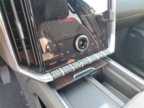 New 2025 GMC Acadia Denali w/ Super Cruise Package image 23