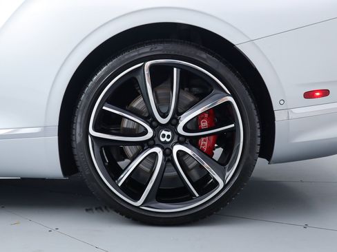 Used 2022 Bentley Continental GT V8 AWD/4WD image 39