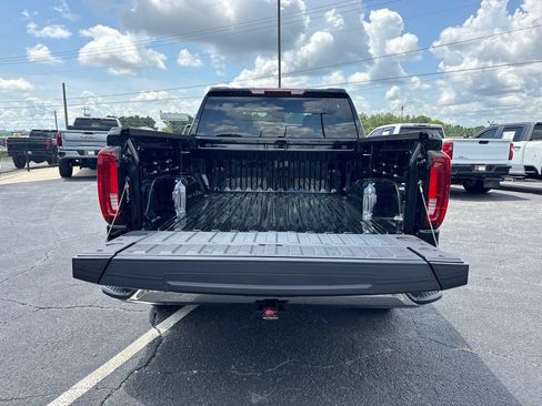Used 2026 GMC Sierra 1500 SLT AWD/4WD image 20
