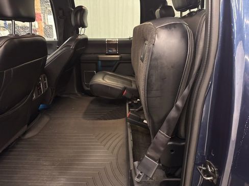 Used 2015 Ford F150 Platinum w/ Equipment Group 701A Luxury image 8