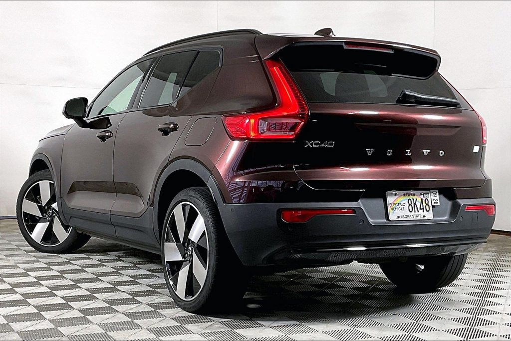 Used 2023 Volvo XC40 Recharge Ultimate w/ Protection Package Premier AWD/4WD image 13