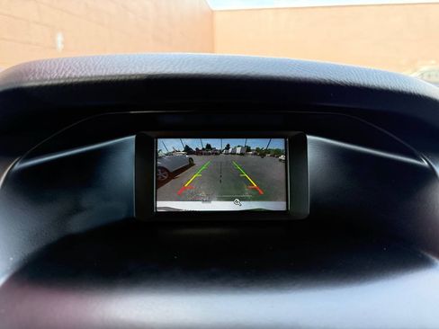 Used 2018 Ford Focus SE FWD image 15