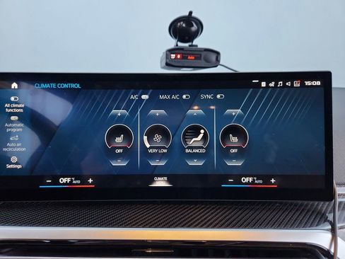 Used 2024 BMW M2 w/ Lighting Package image 32