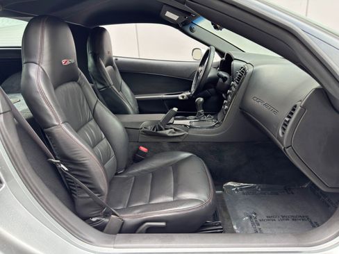 Used 2009 Chevrolet Corvette Z06 RWD image 15